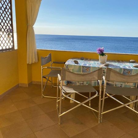 La Casa Gialla Cala Gonone Eksteriør billede