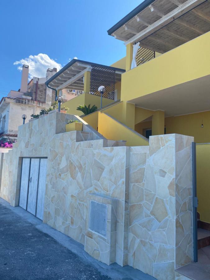 La Casa Gialla Cala Gonone Eksteriør billede